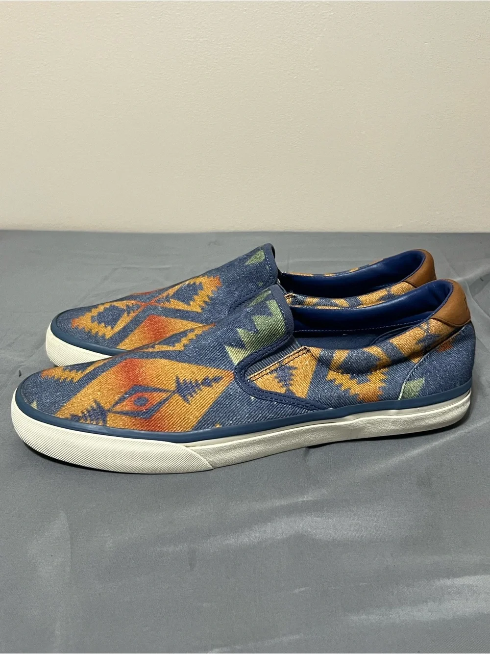 Men's Polo Ralph Lauren Beacon Aztec Sneaker Shoes 12D Rare Vintage Slip On